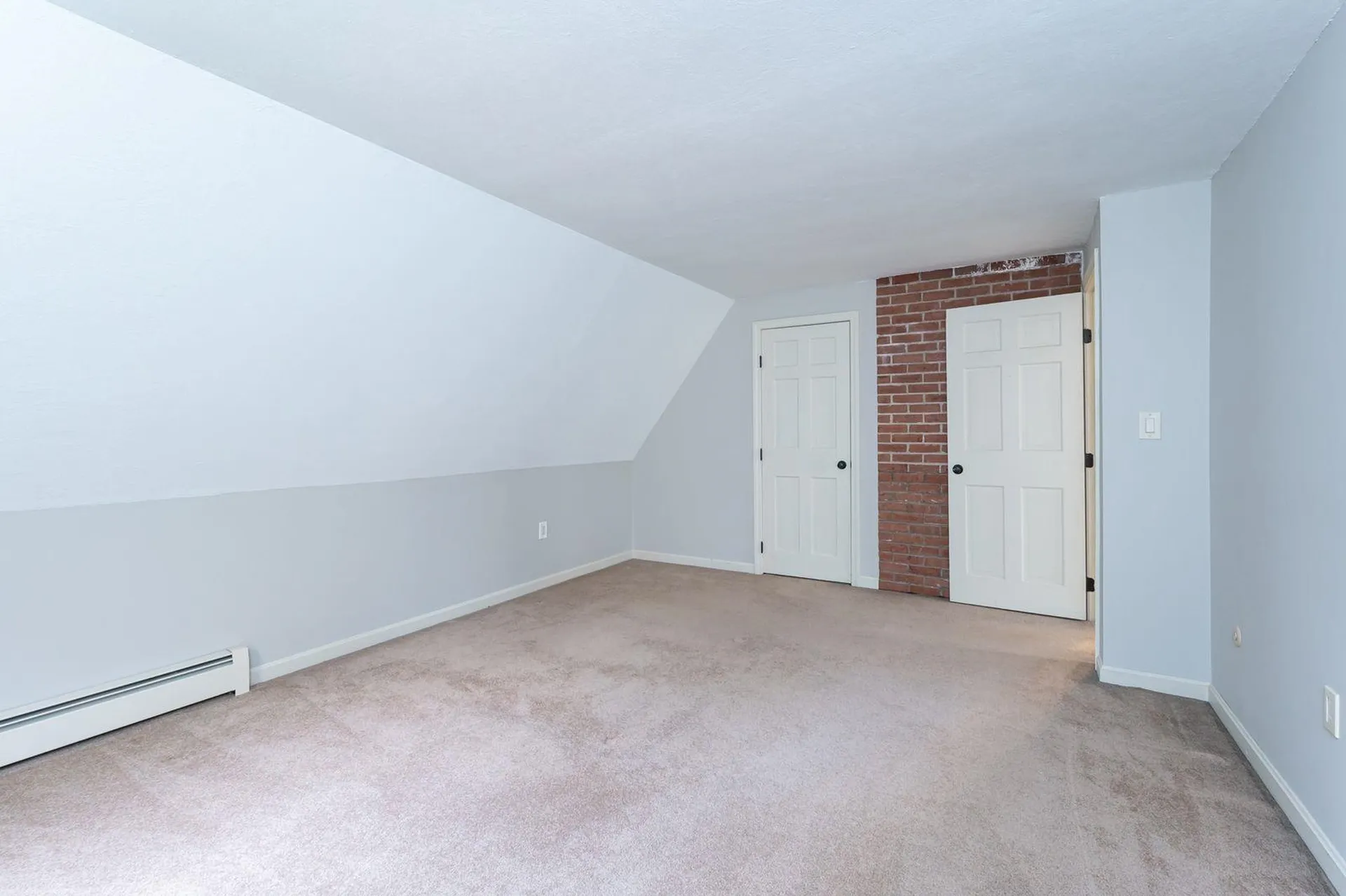 87 Island Pond Road Derry NH 03038