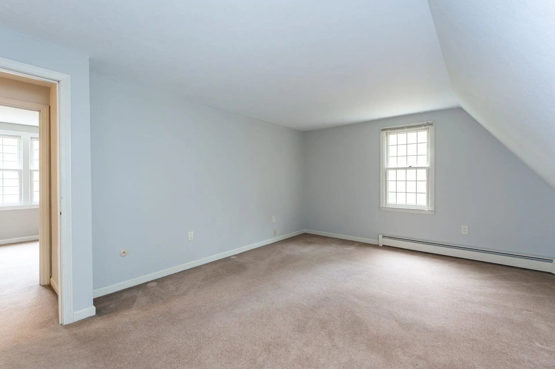 87 Island Pond Road Derry NH 03038