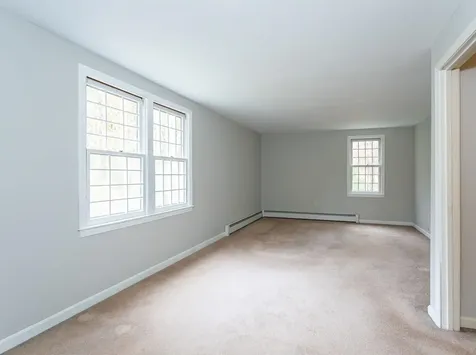 87 Island Pond Road Derry NH 03038