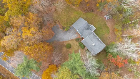 87 Island Pond Road Derry NH 03038