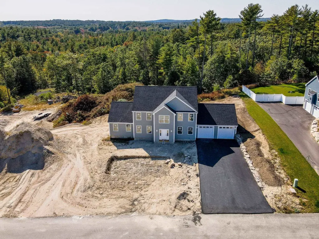 59 Thistlewood Drive Pelham NH 03076