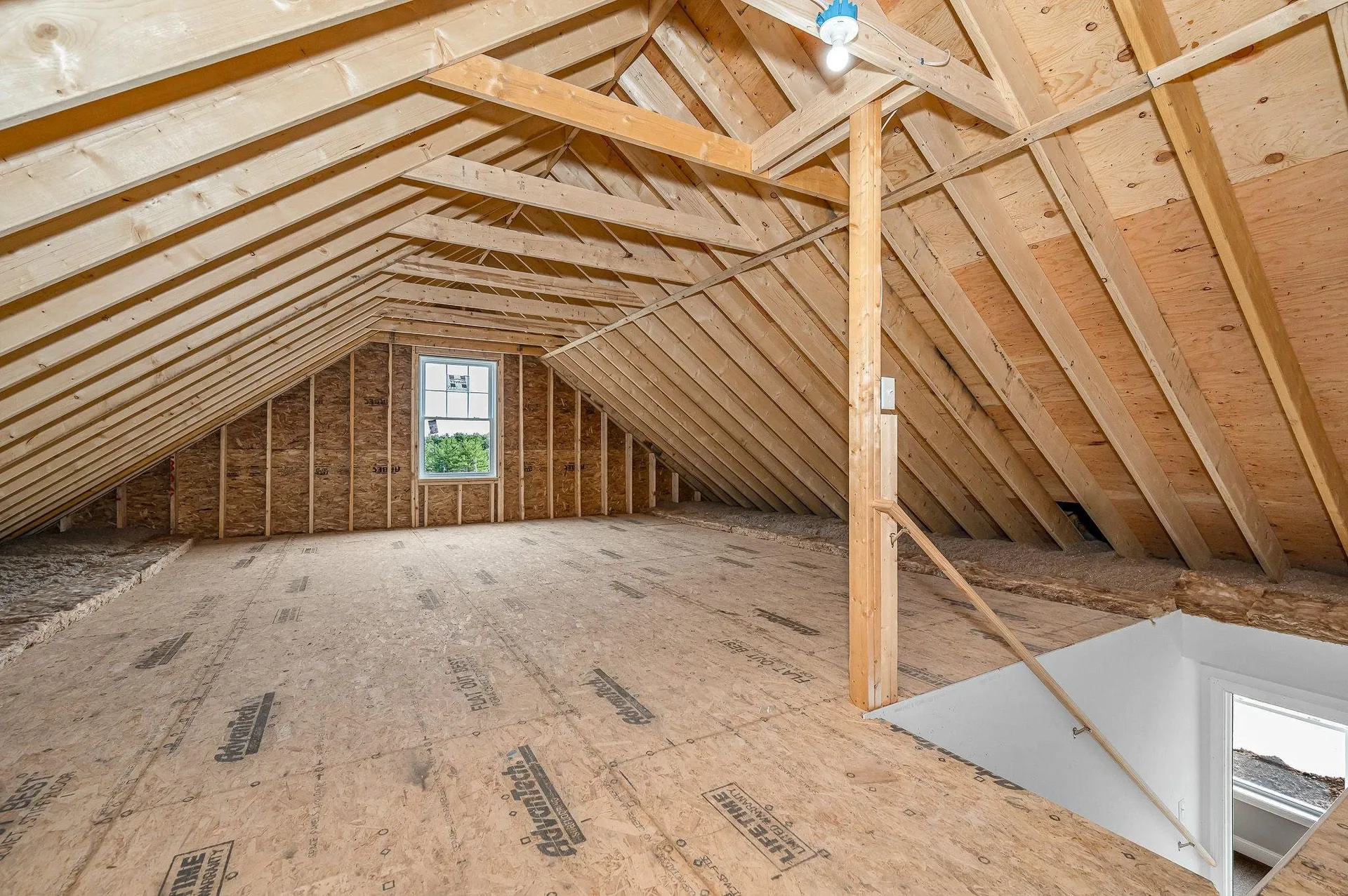 59 Thistlewood Drive Pelham NH 03076