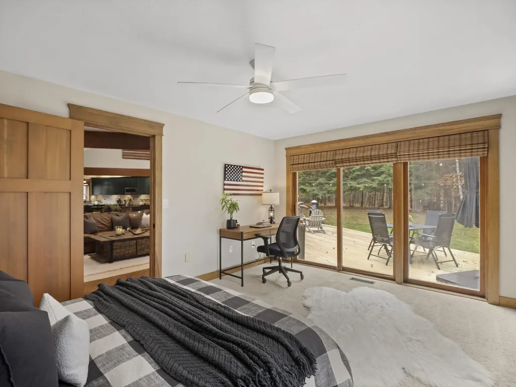 32 Noyes Road Londonderry NH 03053