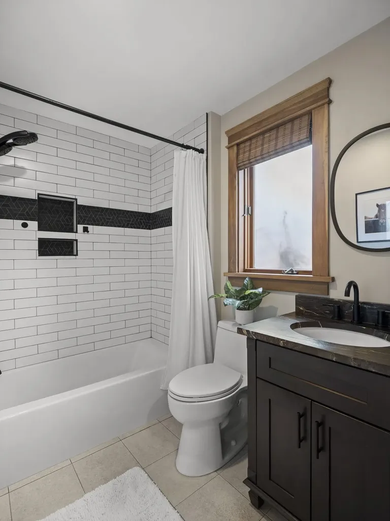 32 Noyes Road Londonderry NH 03053