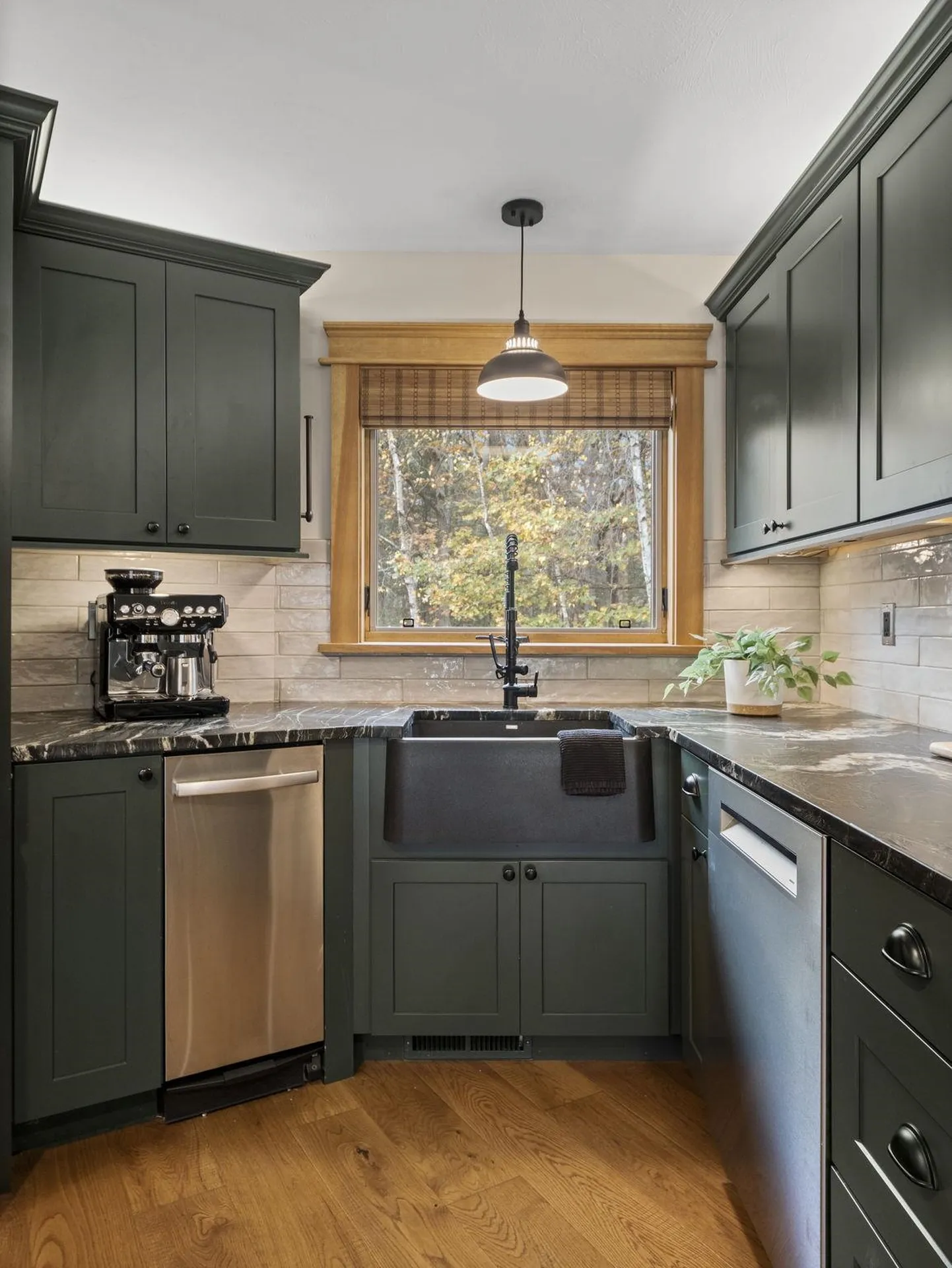 32 Noyes Road Londonderry NH 03053