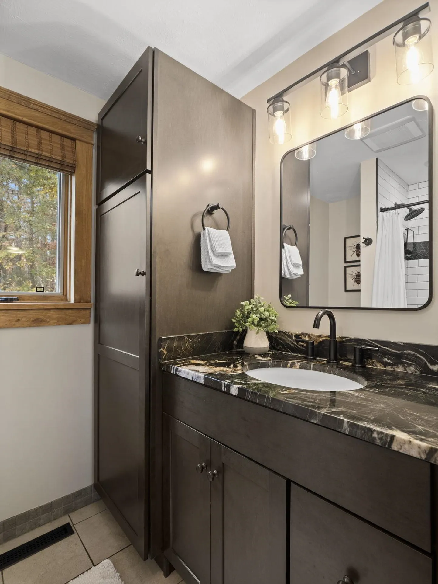 32 Noyes Road Londonderry NH 03053