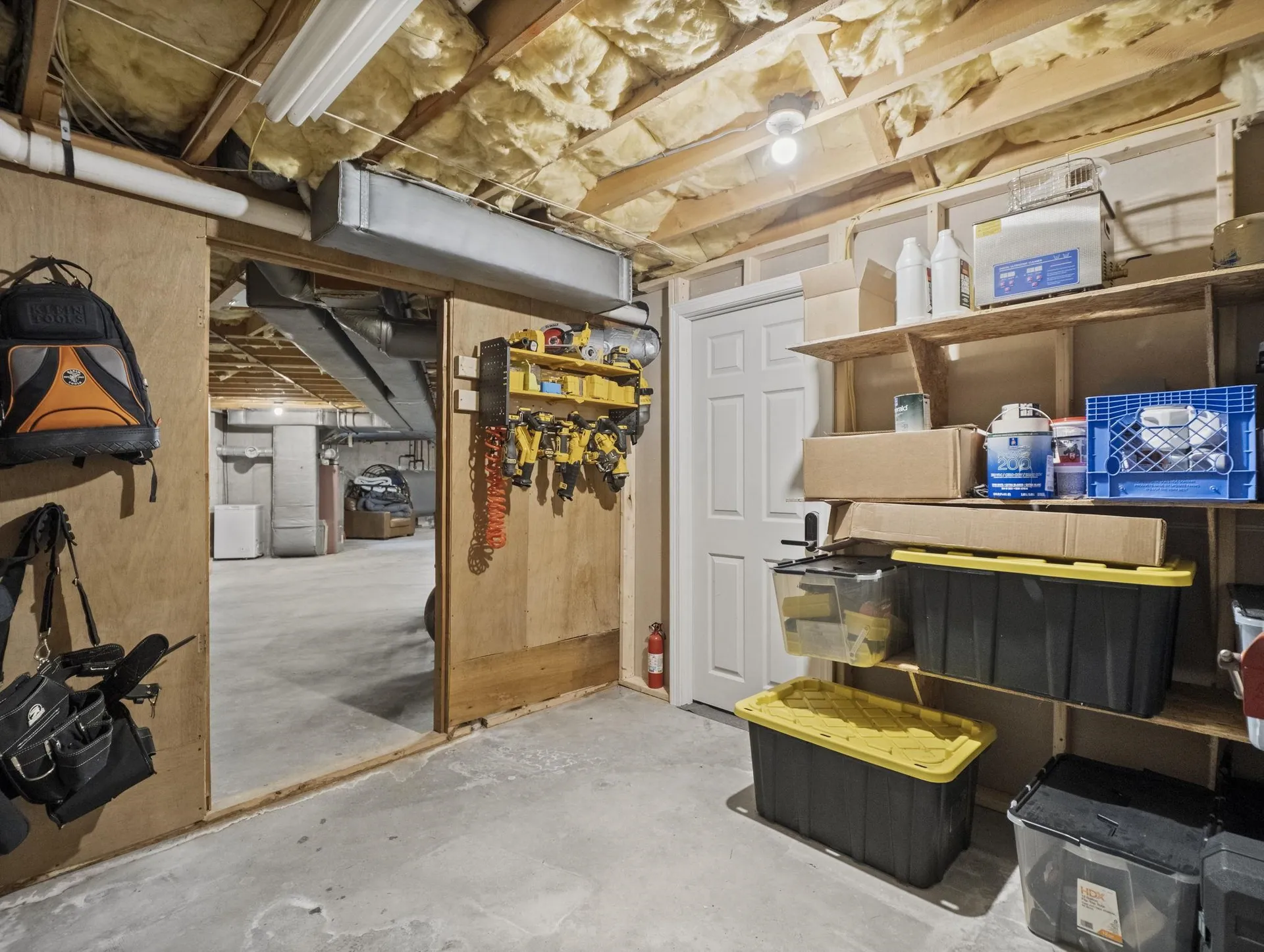 32 Noyes Road Londonderry NH 03053