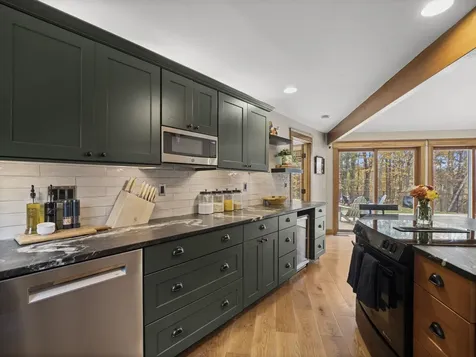 32 Noyes Road Londonderry NH 03053