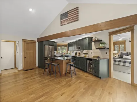 32 Noyes Road Londonderry NH 03053