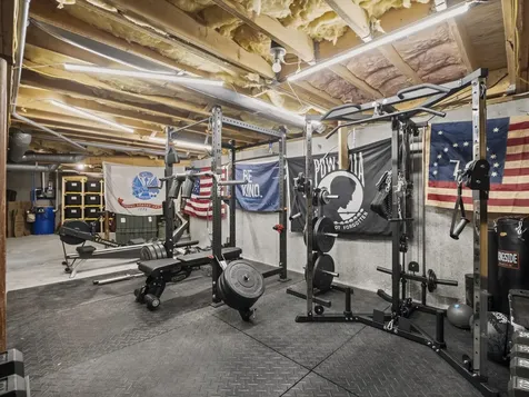 32 Noyes Road Londonderry NH 03053