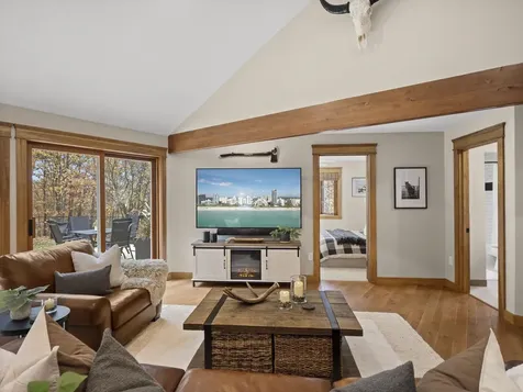 32 Noyes Road Londonderry NH 03053