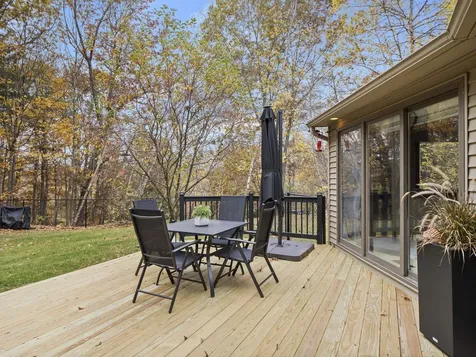 32 Noyes Road Londonderry NH 03053