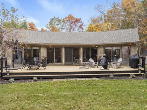 32 Noyes Road Londonderry NH 03053