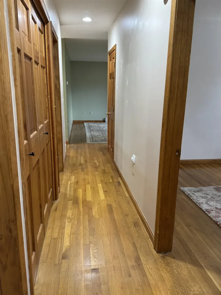 33 Dearborn Circle Walpole NH 03608