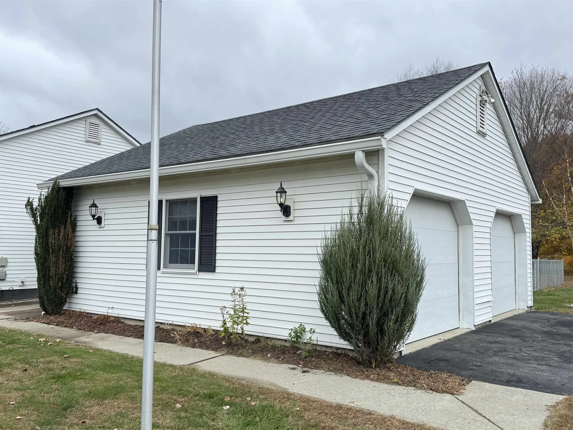 33 Dearborn Circle Walpole NH 03608