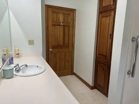 33 Dearborn Circle Walpole NH 03608