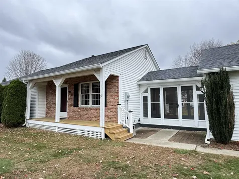 33 Dearborn Circle Walpole NH 03608