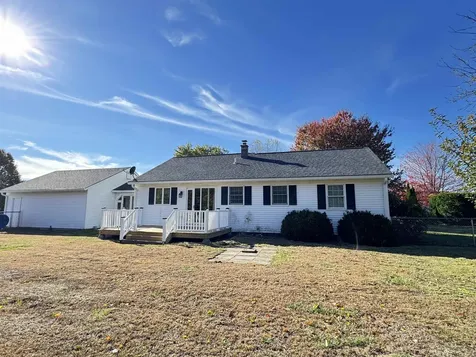 33 Dearborn Circle Walpole NH 03608