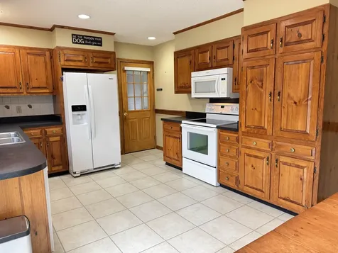 33 Dearborn Circle Walpole NH 03608