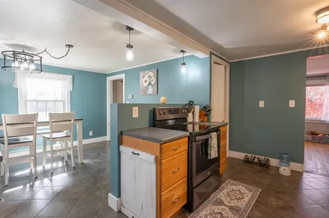 16 Liberty Avenue Franklin NH 03235