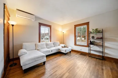 31 Brock Street Rochester NH 03867