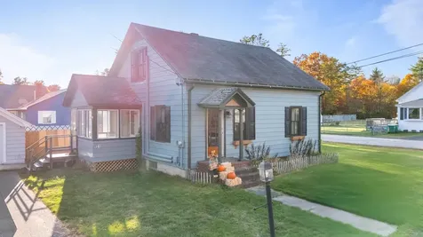 31 Brock Street Rochester NH 03867