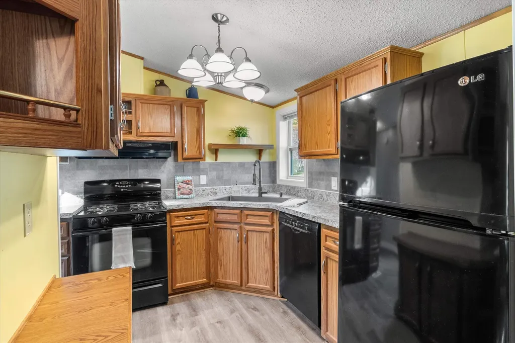 100 Rockingham Road Derry NH 03038