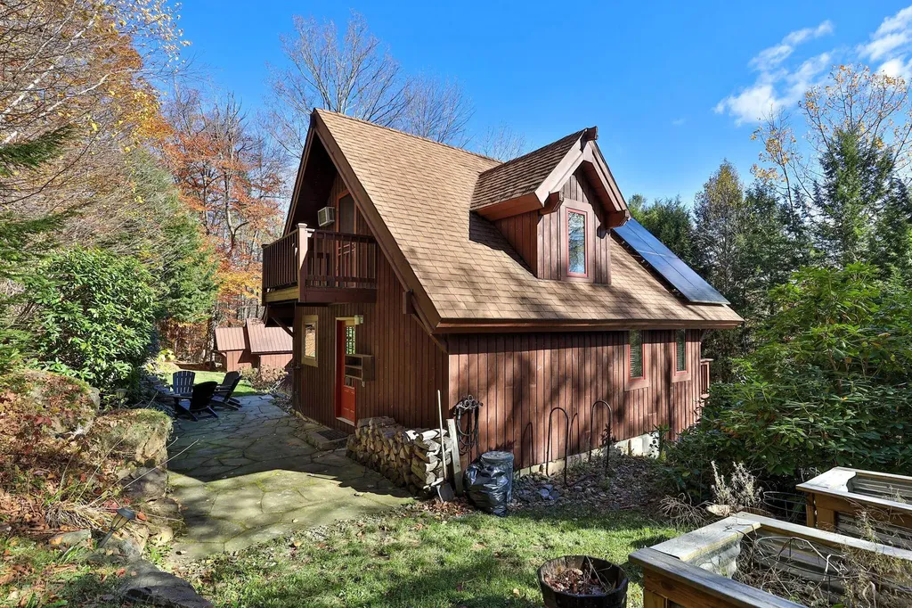 430 Hawk Mountain Road Pittsfield VT 05762