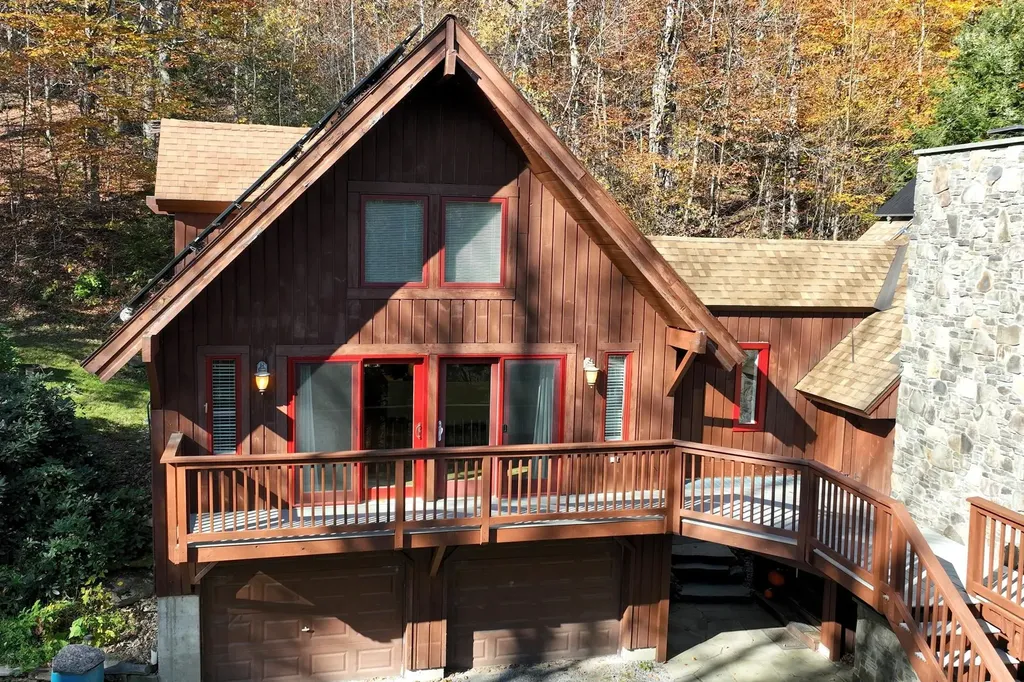 430 Hawk Mountain Road Pittsfield VT 05762