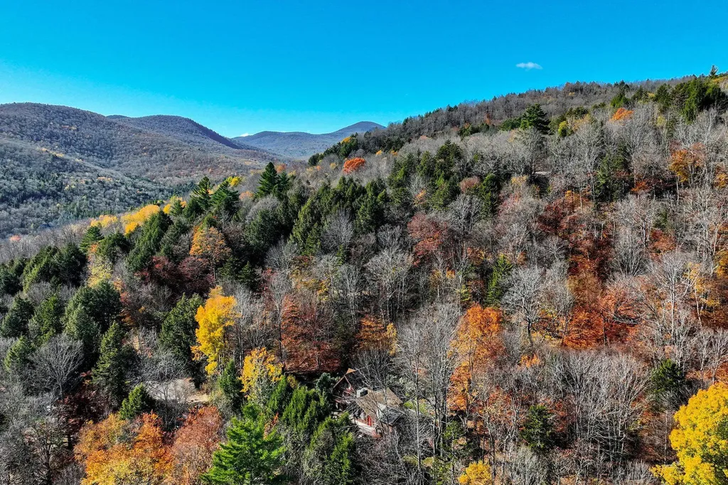 430 Hawk Mountain Road Pittsfield VT 05762