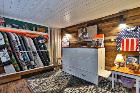 430 Hawk Mountain Road Pittsfield VT 05762