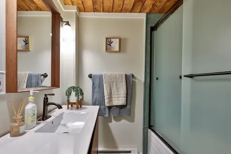 430 Hawk Mountain Road Pittsfield VT 05762