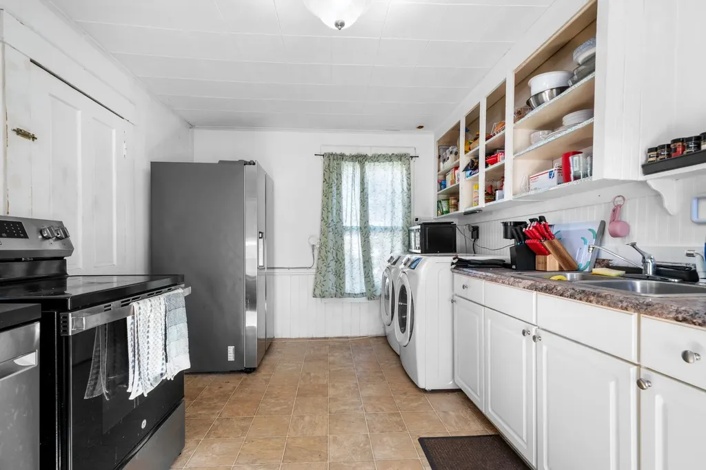 18 Highland Avenue Franklin NH 03235