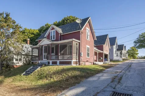 18 Highland Avenue Franklin NH 03235