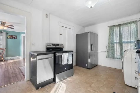 18 Highland Avenue Franklin NH 03235