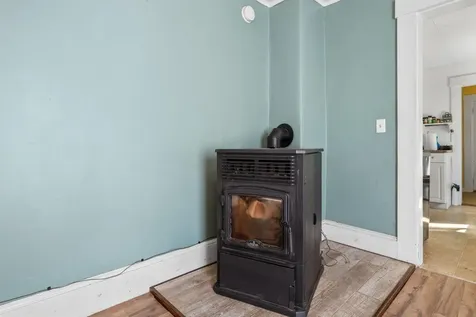 18 Highland Avenue Franklin NH 03235