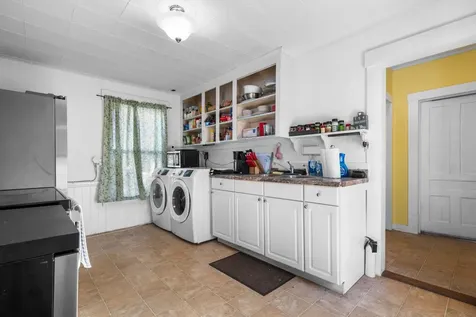 18 Highland Avenue Franklin NH 03235