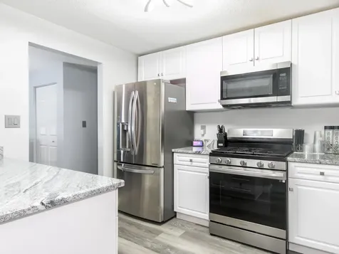 23 Country Club Drive Manchester NH 03102