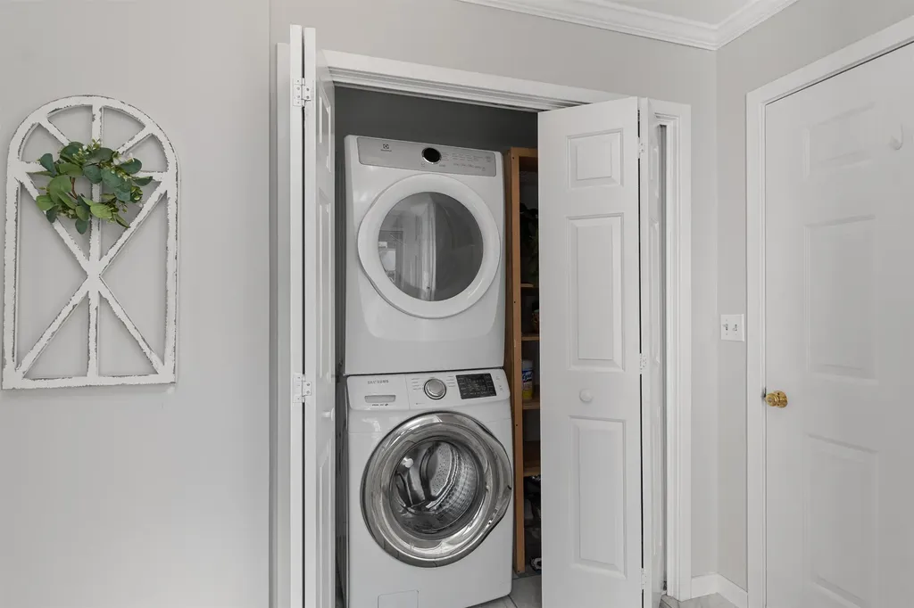 102 Saybrook Road Essex VT 05452