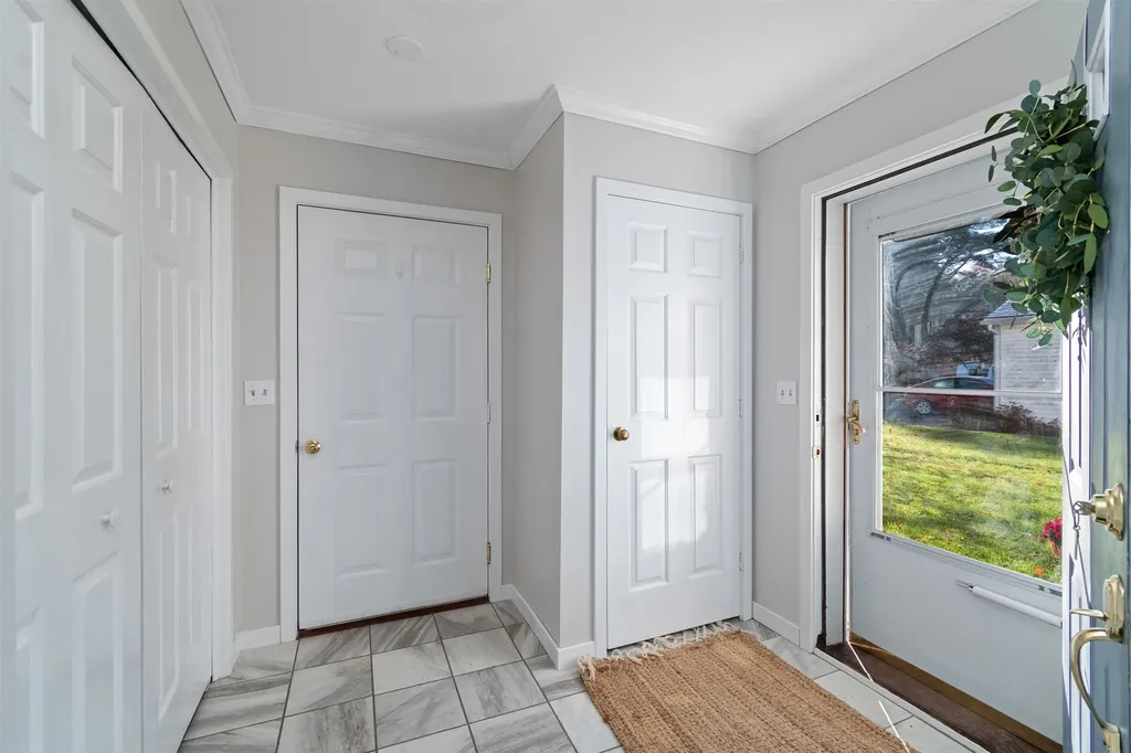 102 Saybrook Road Essex VT 05452