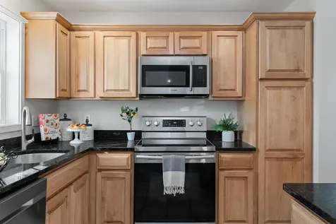 102 Saybrook Road Essex VT 05452