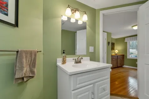 16 Ridge Road Barnstead NH 03218