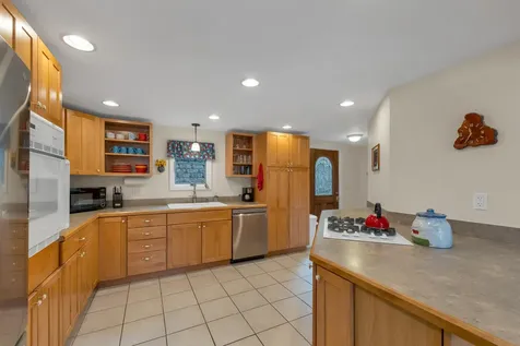 16 Ridge Road Barnstead NH 03218