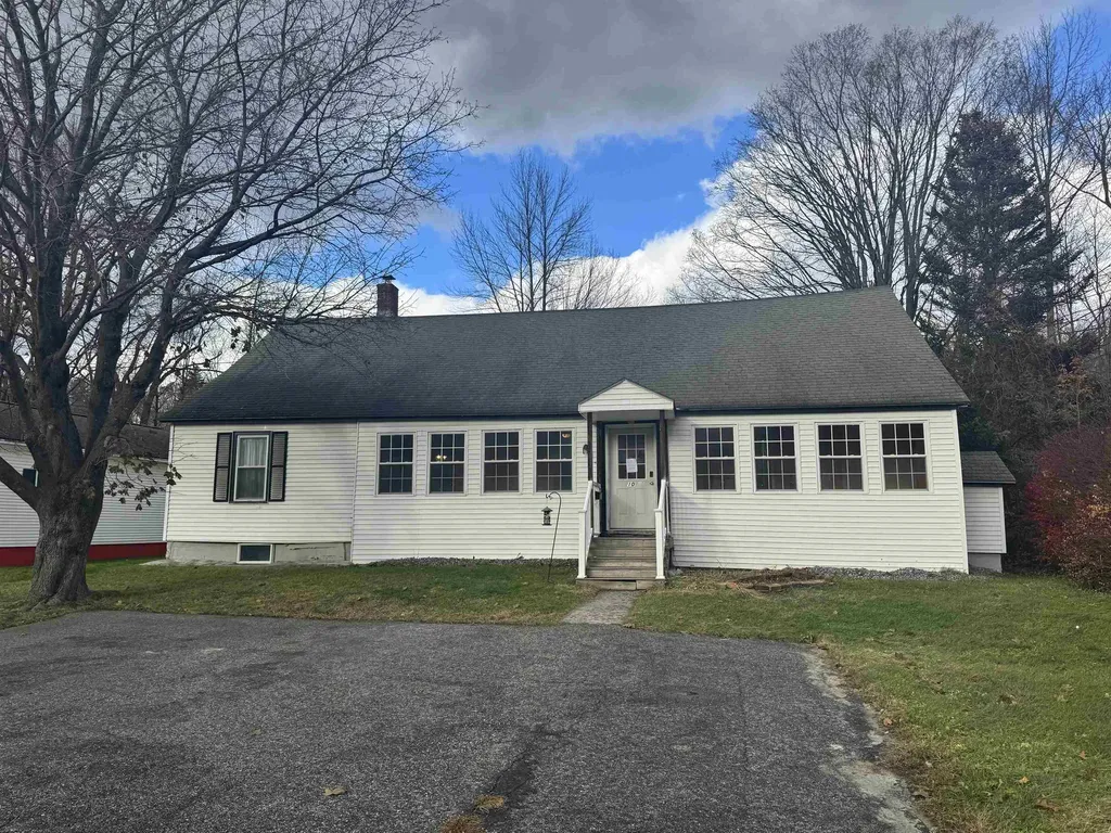 10 Meadow Street Ludlow VT 05149