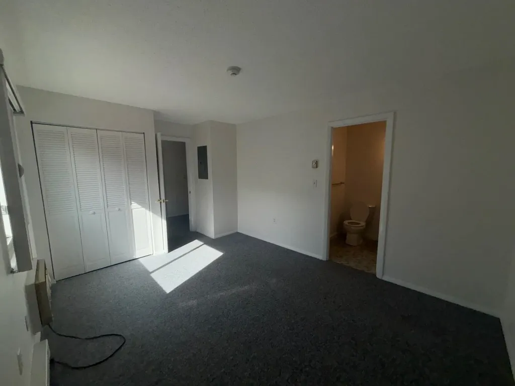 107 Treetop Circle Laconia NH 02346