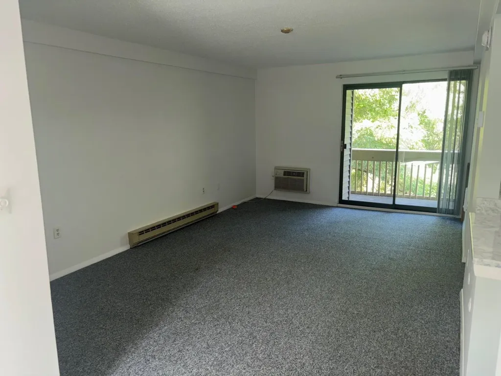 107 Treetop Circle Laconia NH 02346