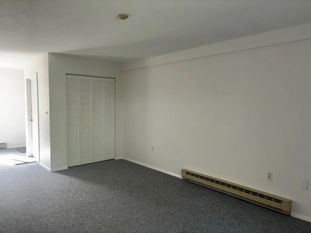 107 Treetop Circle Laconia NH 02346