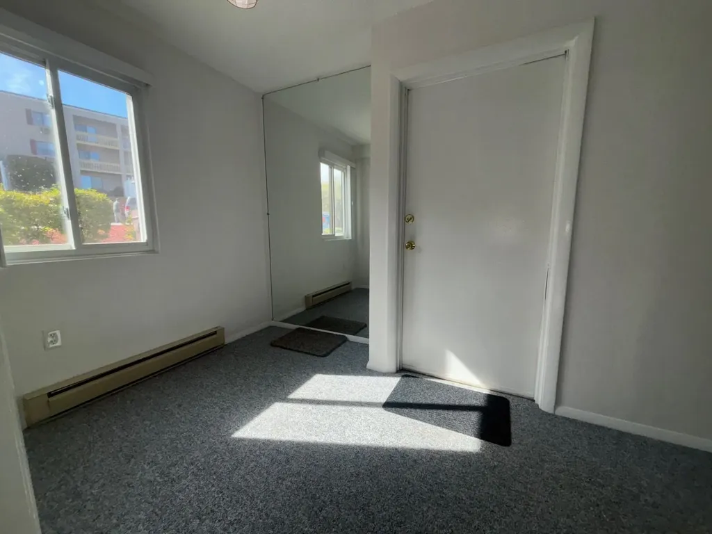 107 Treetop Circle Laconia NH 02346