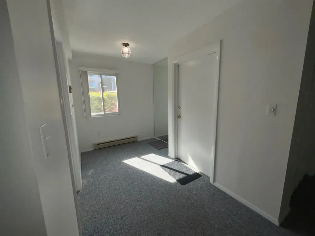 107 Treetop Circle Laconia NH 02346