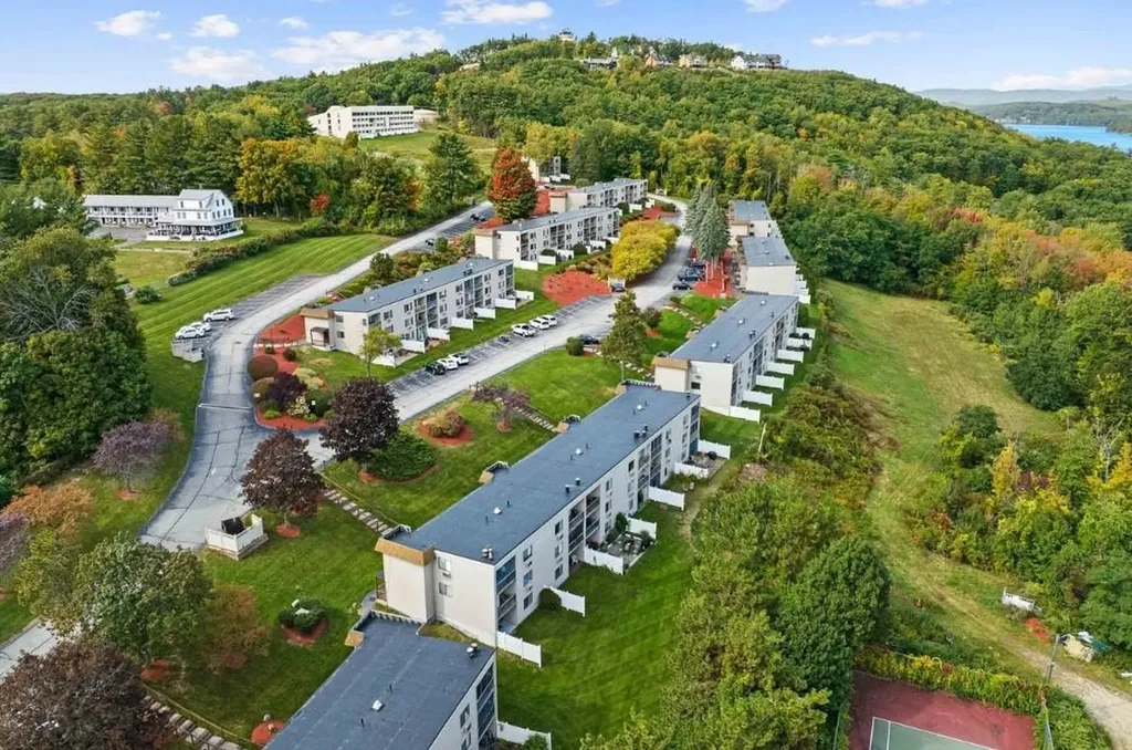 107 Treetop Circle Laconia NH 02346